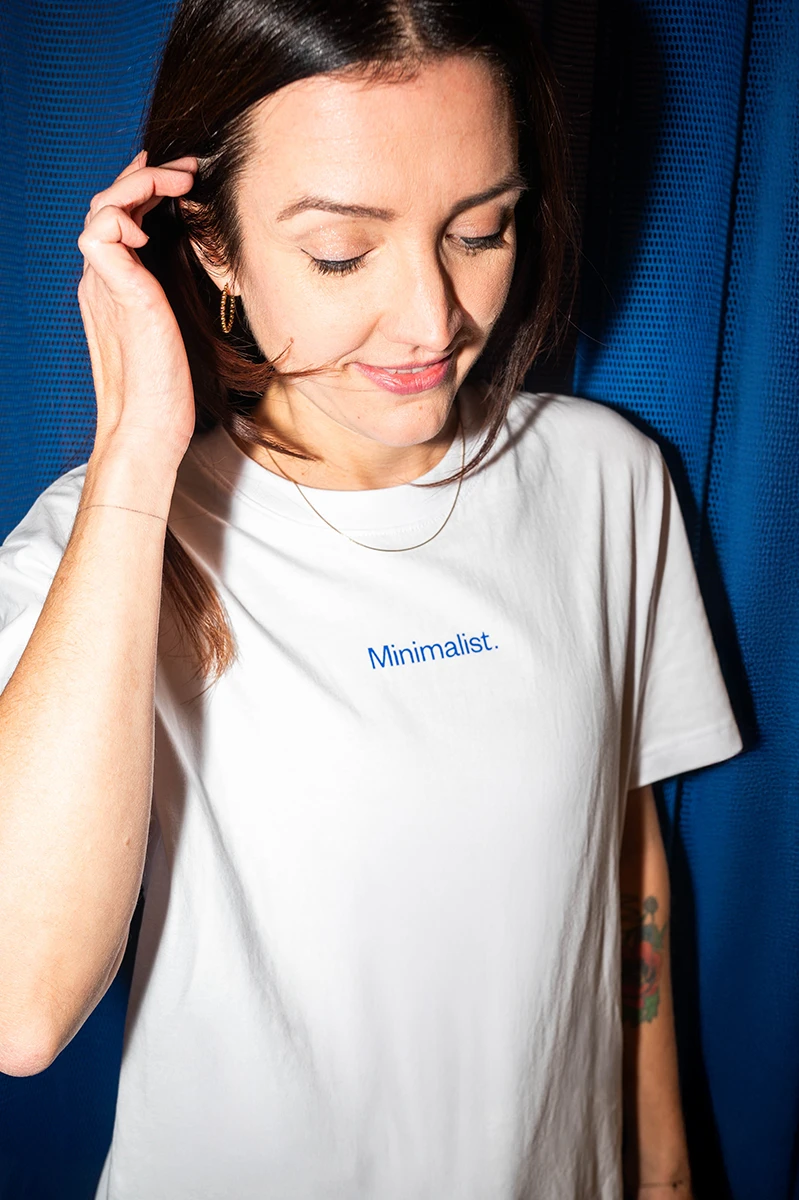 Mona-Wingerter-portfolio-grafiker-grafikdesigner-freelance-art-director-logo-brand-design-wachenheim-mannheim-conceptstore-concept-store-interior-logodesign-minimalist-merch-shirt-illustration_10