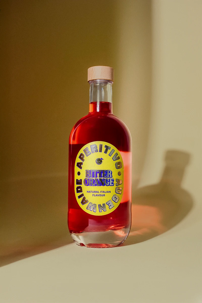 Mona-Wingerter-portfolio-grafiker-grafikdesign-freelance-art-director-Wachenheim-bottle-design-packaging-aperitivo-augenwaide-gold-embossed-label-bitter-orange-2